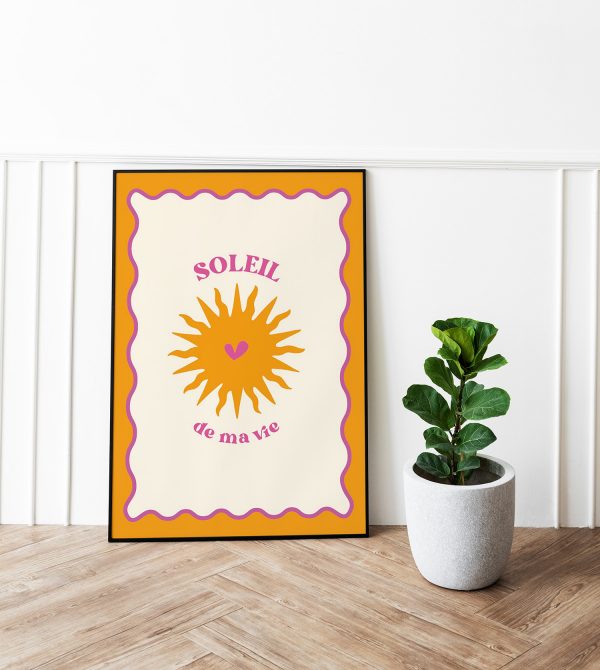 Affiche déco Soleil de ma vie encadrée dans un intérieur chaleureux